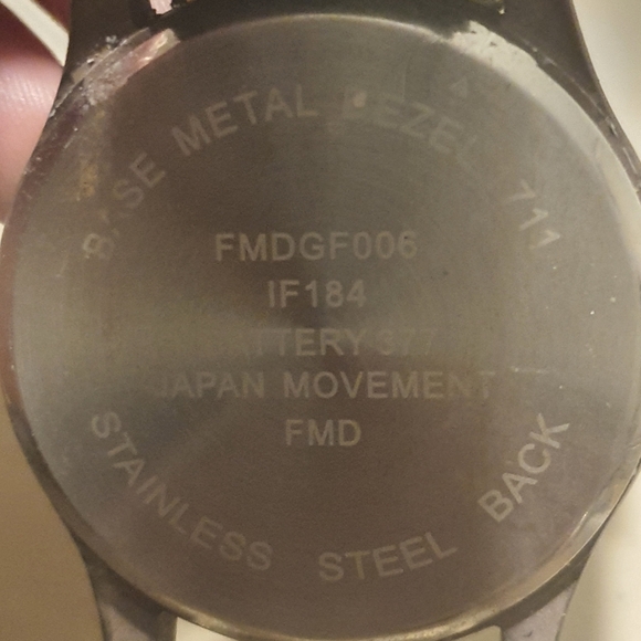 10/$20 FMDGF006 Brown/Black Leather Wooden Men's Watch - Picture 4 of 4